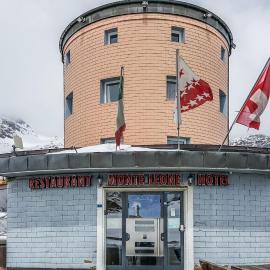 Hotel Restaurant Monte Leone,位于Simplon Dorf的酒店
