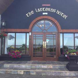 The Lanterns Hotel，位于塔伯特的酒店
