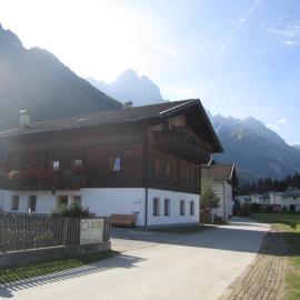 Ferienwohnungen Monika Unterluggauer，位于Amlach的酒店
