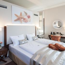 Boutique Hotel Adria，位于韦尔斯的酒店