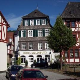 Liebezeit - ehemals Hotel Dillenburg，位于迪伦堡的酒店