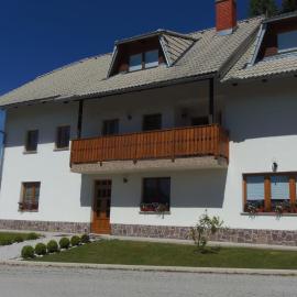 TURISTIČNA KMETIJA STREVC，位于索尔察瓦的酒店