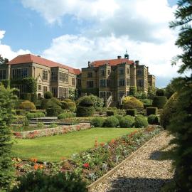 Fanhams Hall, Exclusive Collection，位于韦尔的酒店