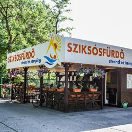 Sziksósfürdő Strand és Kemping，位于塞格德的酒店