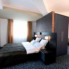 Ambiance Hotel，位于布加勒斯特的酒店