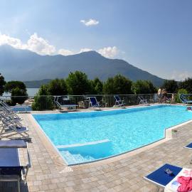 Camping Villaggio Paradiso，位于多马索的酒店