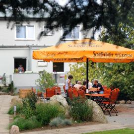Hotel Zum Birkenhof，位于Burow的酒店