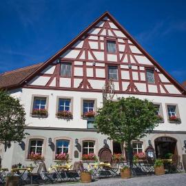 Flair Hotel zum Storchen，位于巴特温茨海姆的酒店