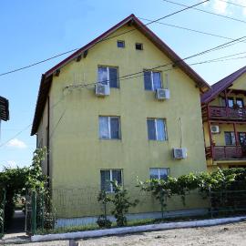 Casa Iustina Sulina，位于苏利纳的酒店