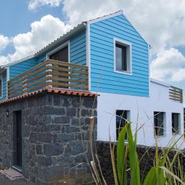 Casa do André (Casas do Capelo)，位于Fajã的酒店