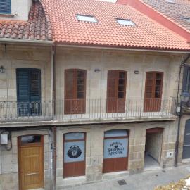 Albergue Parroquial Santiago Apostol de Redondela，位于雷东德拉的酒店