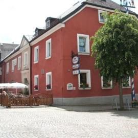 Gasthof Rotes Roß，位于Zell im Fichtelgebirge的酒店