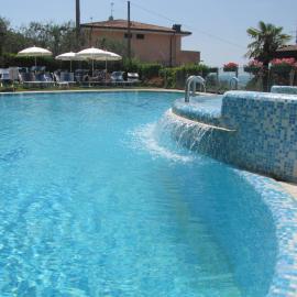 Residence Villa Margherita，位于布雷佐内加尔达的酒店
