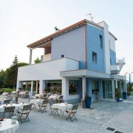 Borgo del Faro，位于法诺的酒店