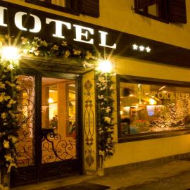 Hotel Posta，位于萨帕达的酒店