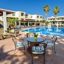 Pefkos Village Resort，位于佩基罗德的酒店