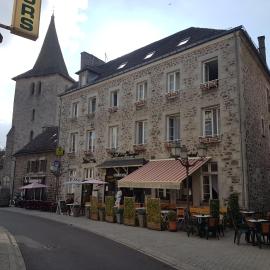 Hotel Le Saint Georges，位于里翁山区的酒店