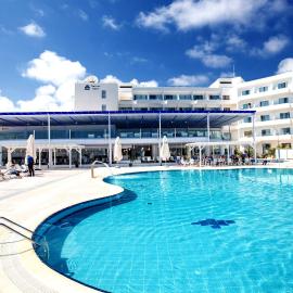 Odessa Beach Hotel,位于普罗塔拉斯的酒店