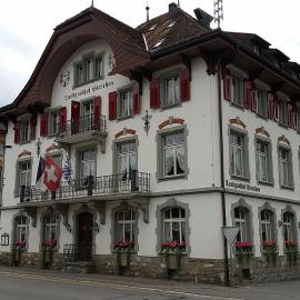 Hotel Hirschen Plaffeien，位于Plaffeien的酒店