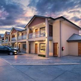 Renmark Holiday Apartments，位于伦马克的酒店