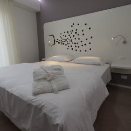 Aether Suites Tropea - Free Private Parking，位于特罗佩阿的酒店