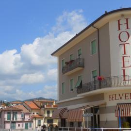 Albergo Belvedere，位于博尔盖托迪瓦拉的酒店
