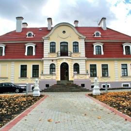Sventes Muiža，位于Svente的酒店
