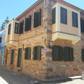 Frourio Apartments，位于希俄斯的酒店