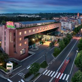 Hotel Ristorante I Castelli，位于阿尔巴的酒店