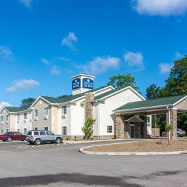 Cobblestone Hotel & Suites - Harborcreek，位于伊利的酒店