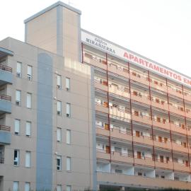 Edificio Mirasierra，位于奥罗佩萨德尔马的酒店