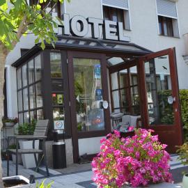 Art of Comfort Haus Ingeborg,位于科隆的酒店
