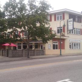 Chameleon Hotel，位于卡斯尔加的酒店