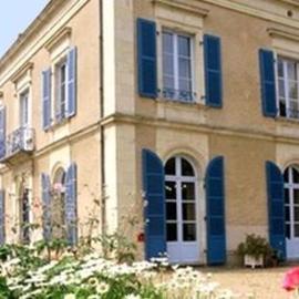Logis Le Parc Hotel & Spa，位于贡捷堡的酒店