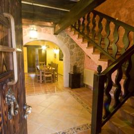 Casas Herrenales de Ulaca，位于Solosancho的酒店