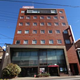 Hotel Okuni (Royal Inn Group)，位于Okaya的酒店