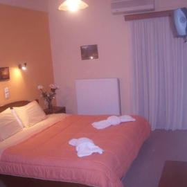 Hotel Themisto，位于Nikolaíika的酒店