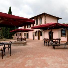 Azienda Agricola Sinisi，位于切尔韦泰里的酒店