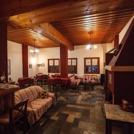 Guesthouse Rousis，位于扎戈拉的酒店