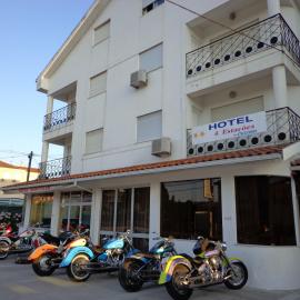 Hotel 4 Estacoes，位于查韦斯的酒店