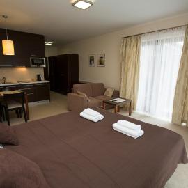 Willa Port Apartament Lilia，位于奥斯特罗达的酒店