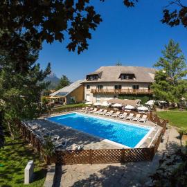 Hôtel & Spa Les Bartavelles，位于克洛茨的酒店