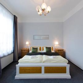 Hotel Soudek，位于波杰布拉迪的酒店