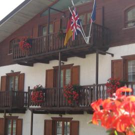 Hotel Villa Plinia，位于普拉吉拉托的酒店