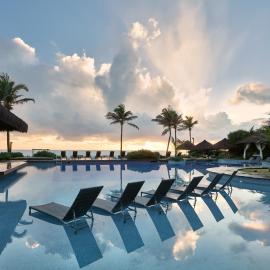 Zorah Beach Hotel，位于特赖里的酒店