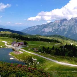Rifugio Viviani Pradalago，位于摩德纳迪-坎皮格里奥的酒店