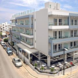 Astron Suites & Apartments，位于科斯镇的酒店