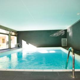Résidence Lagrange Vacances Le Pic de l'Ours，位于丰罗穆的酒店