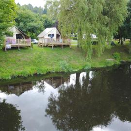 camping des ribieres，位于孔佛朗的酒店