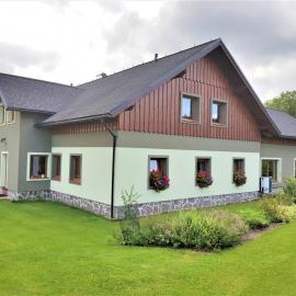 Apartmány Sára，位于坦瓦尔德的酒店